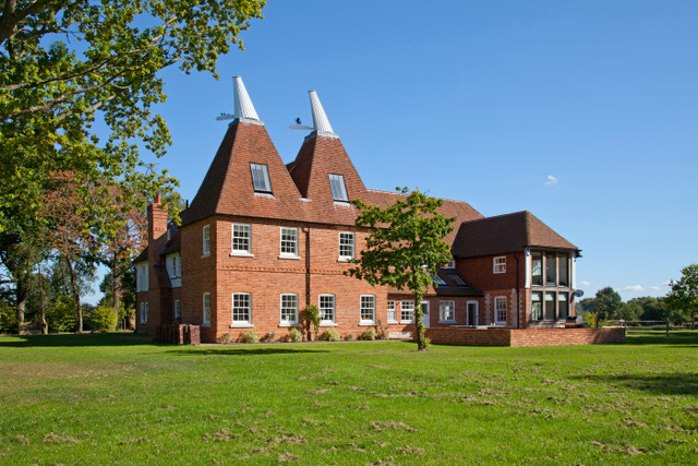 HISTORIC, CONSERVATION AND RESTORATION SPECIALIST BRICKWORK ACROSS KENT